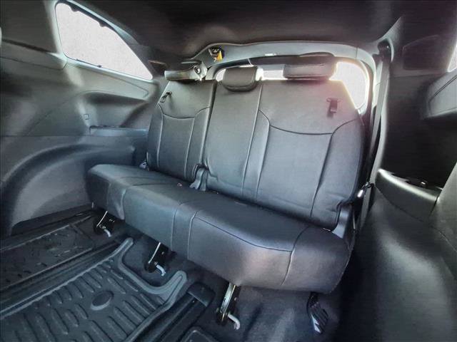 New 2026 Toyota Sienna XLE Woodland Edition AWD/4WD image 18