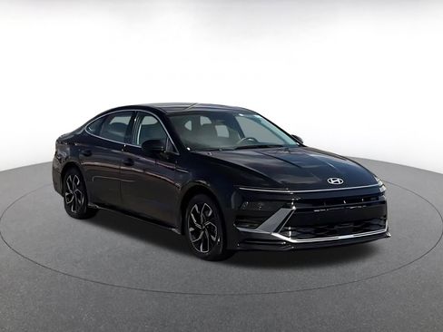 Used 2025 Hyundai Sonata SEL FWD image 14