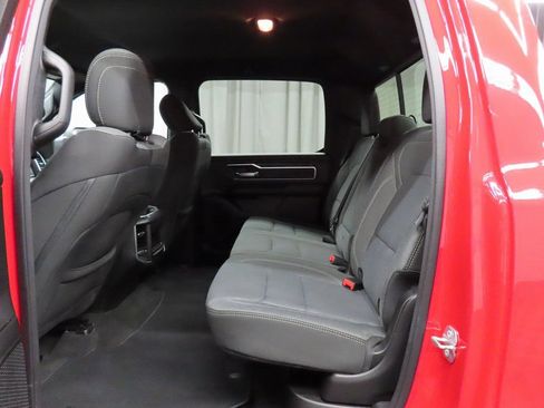 Used 2022 RAM 1500 Big Horn AWD/4WD image 9