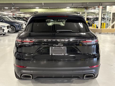 Used 2021 Porsche Cayenne AWD/4WD image 3