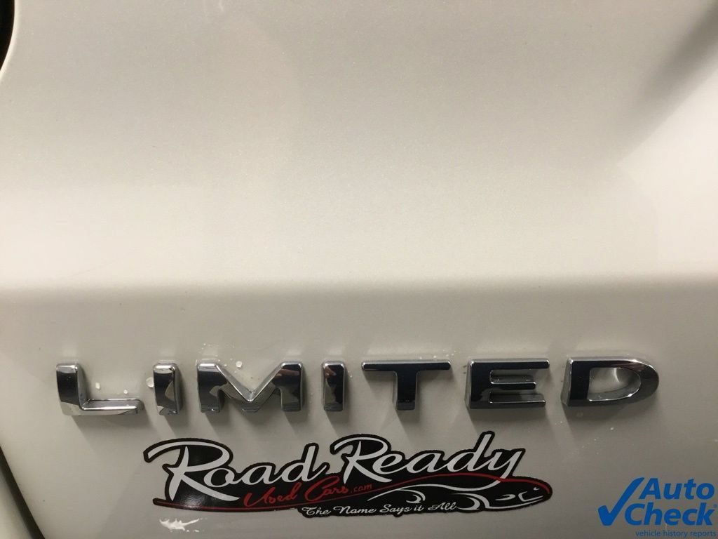 Used 2019 Ford Expedition Limited w/ Equipment Group 301A AWD/4WD image 15