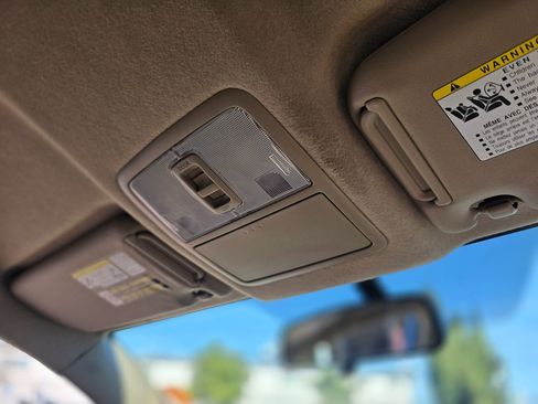 Used 2011 Toyota RAV4 4WD image 18