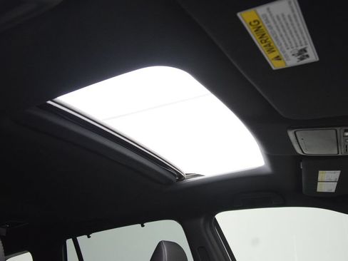Used 2022 Honda Passport Elite image 14