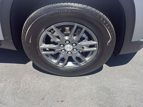 Used 2025 GMC Acadia Elevation AWD/4WD image 22