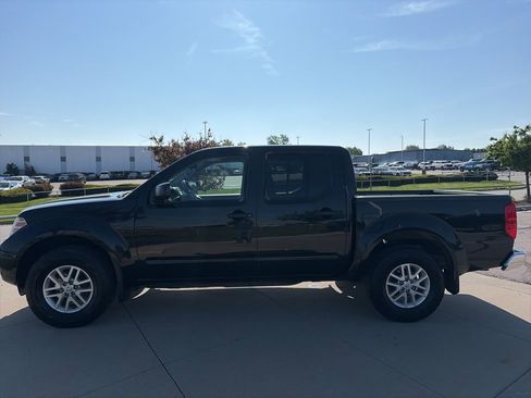 Used 2019 Nissan Frontier SV w/ Value Truck Package AWD/4WD image 5