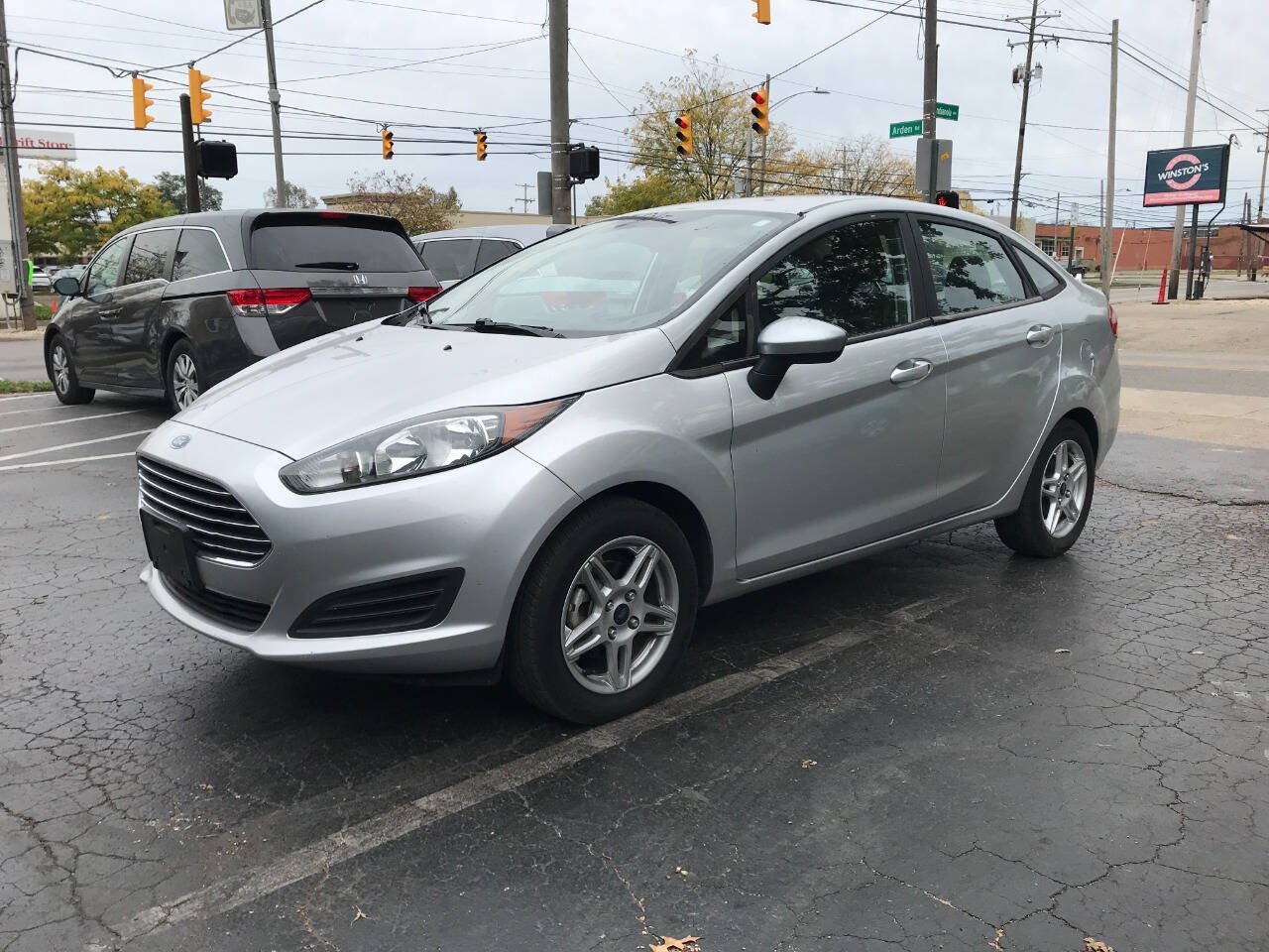 Used 2017 Ford Fiesta SE FWD image 4