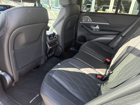 Used 2025 Mercedes-Benz GLE 53 AMG 4MATIC image 12