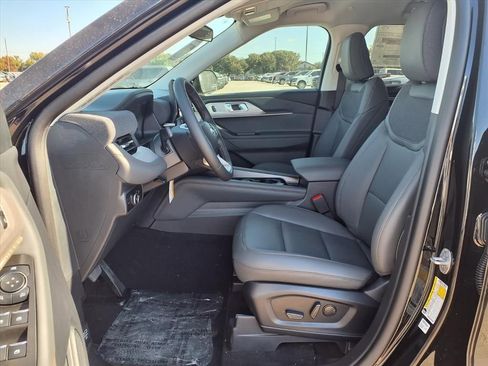 New 2026 Ford Explorer Active w/ Active Comfort Package image 18