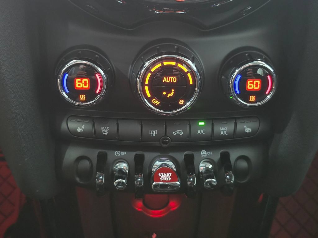 Used 2021 MINI Cooper 4-Door Hardtop w/ Storage Package FWD image 14