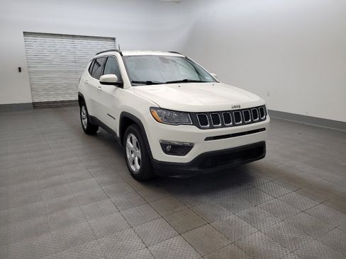 Used 2018 Jeep Compass Latitude FWD image 13
