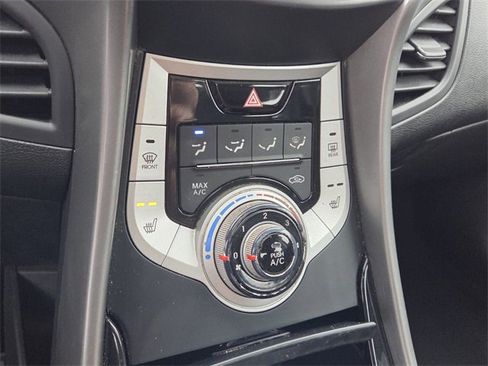 Used 2012 Hyundai Elantra Limited image 22
