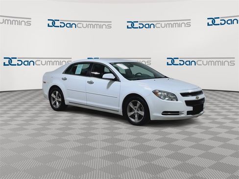 Used 2012 Chevrolet Malibu LT image 2