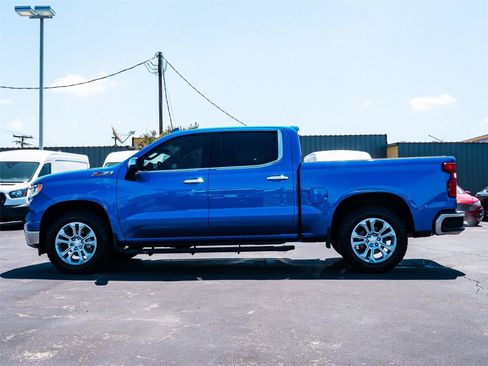 Used 2022 Chevrolet Silverado 1500 LTZ w/ LTZ Premium Package AWD/4WD image 5