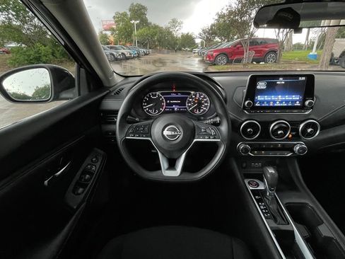 Used 2024 Nissan Sentra SV FWD image 12