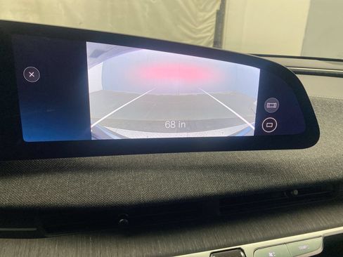 Used 2024 Lucid Air Touring AWD/4WD image 18