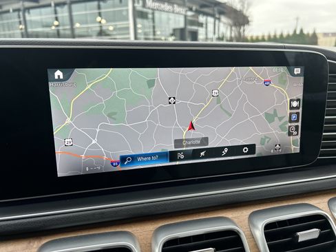 Used 2022 Mercedes-Benz GLS 450 4MATIC image 29