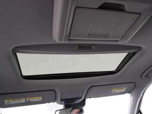 Used 2017 Honda Pilot Elite image 35