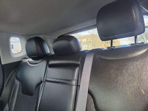 Used 2018 Jeep Compass Latitude w/ Popular Equipment Group image 8