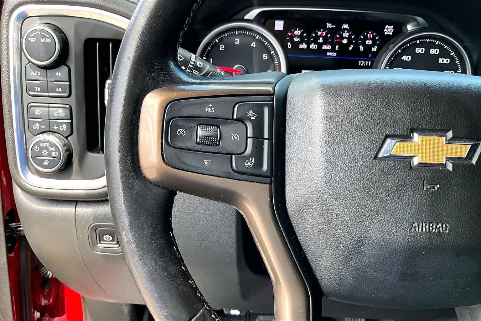 Used 2021 Chevrolet Silverado 1500 High Country w/ Technology Package AWD/4WD image 23