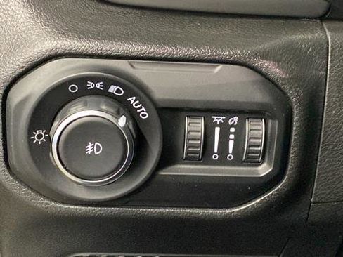 Used 2022 Jeep Wrangler Unlimited Sport w/ Sun And Sound Package AWD/4WD image 29