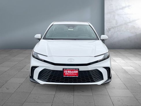 New 2026 Toyota Camry SE image 2
