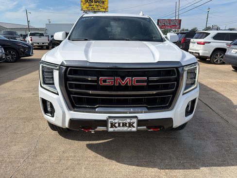 Used 2021 GMC Yukon AT4 AWD/4WD image 8