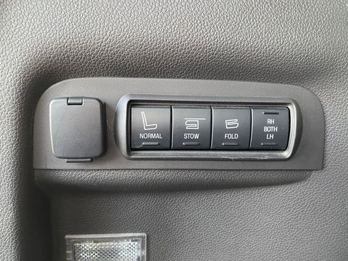 Used 2015 Ford Explorer Limited w/ Equipment Group 302A image 5