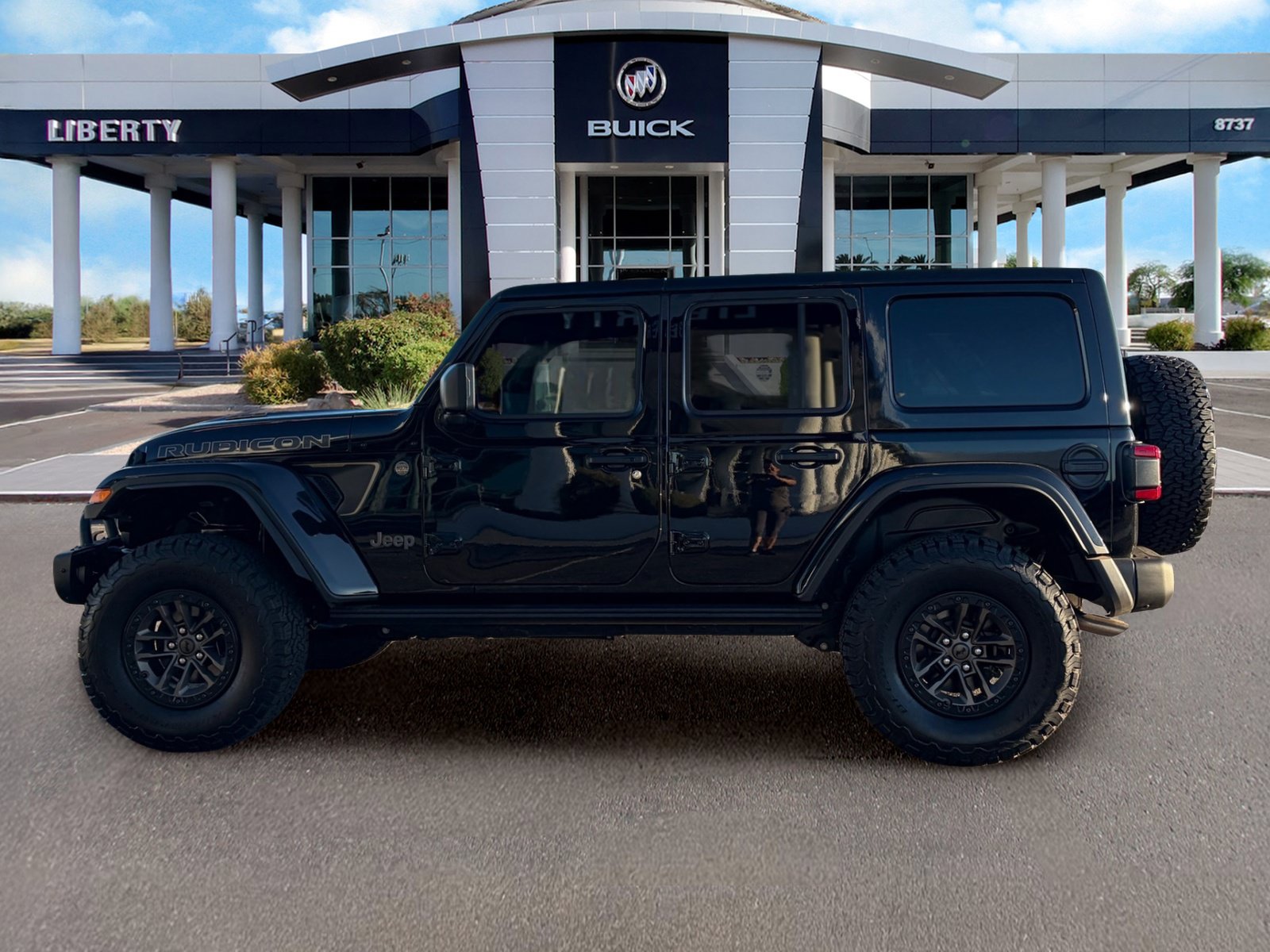 Used 2024 Jeep Wrangler Unlimited Rubicon 392 AWD/4WD image 7