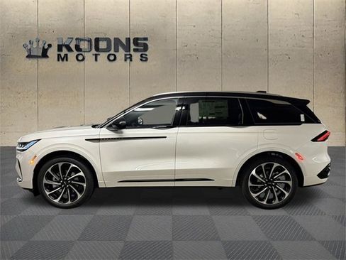 New 2026 Lincoln Nautilus Black Label image 2