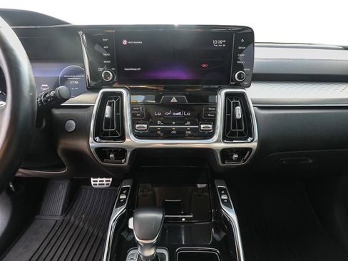 Used 2022 Kia Sorento SX FWD image 17