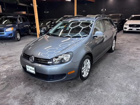Used 2011 Volkswagen Jetta TDI FWD image 3