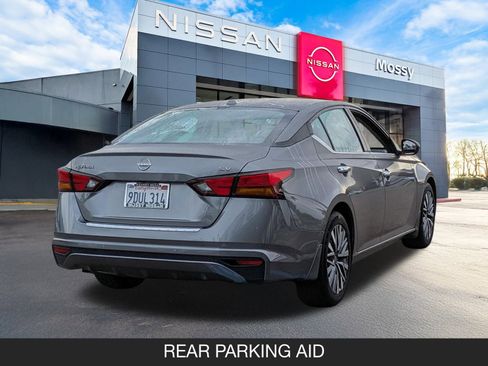 Certified 2023 Nissan Altima 2.5 SV image 9