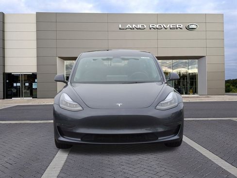 Used 2023 Tesla Model 3 Standard Range image 2