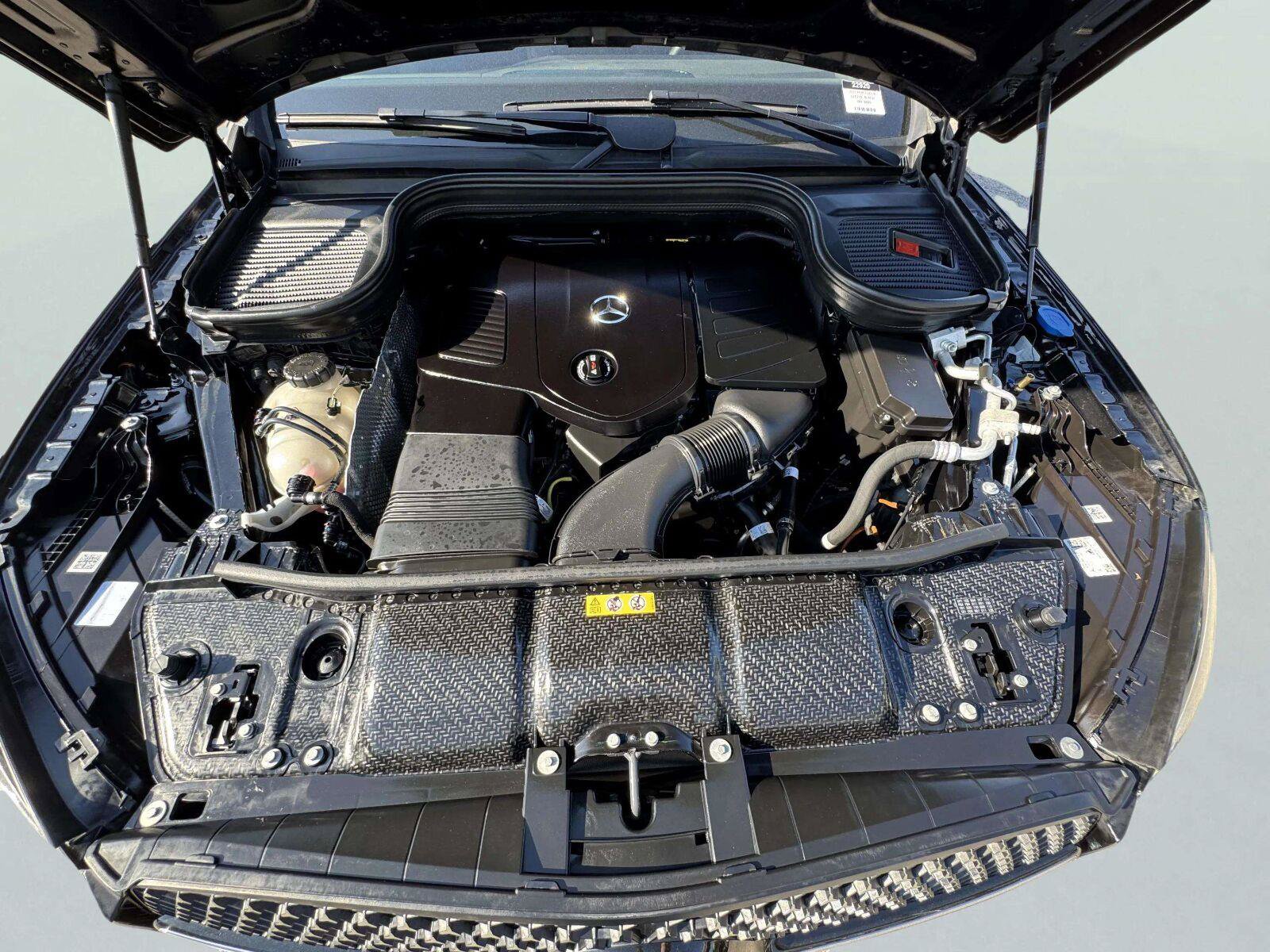 Used 2025 Mercedes-Benz GLE 350 4MATIC image 55