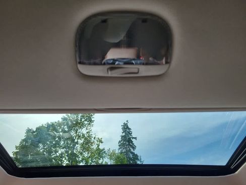 Used 2022 Subaru Outback Touring XT image 39