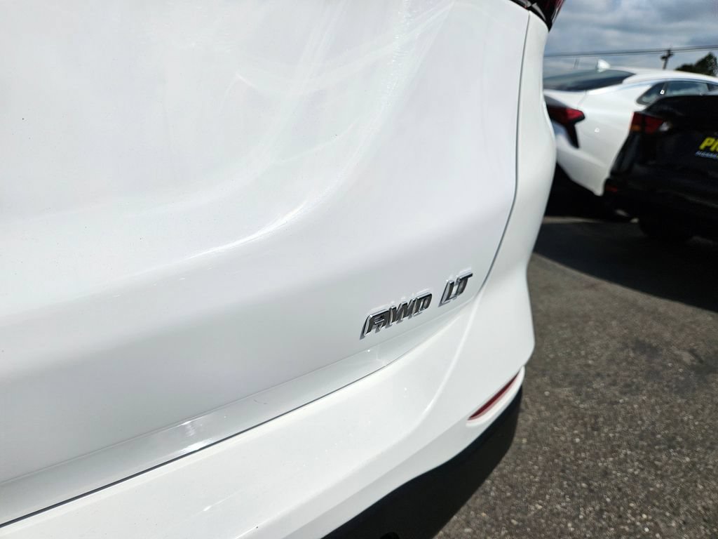 Used 2024 Chevrolet Equinox LT AWD/4WD image 11