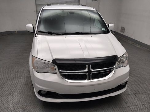 Used 2018 Dodge Grand Caravan SXT FWD image 14