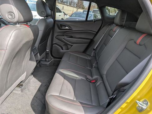 Used 2024 Chevrolet Trax RS w/ Sunroof Package image 15