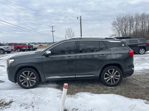Used 2019 GMC Terrain Denali w/ Driver Alert Package II image 5