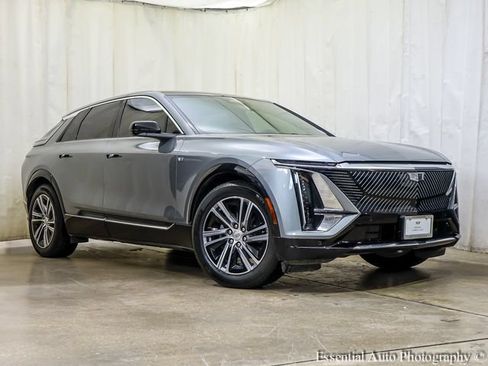 Certified 2024 Cadillac Lyriq Luxury AWD/4WD image 2
