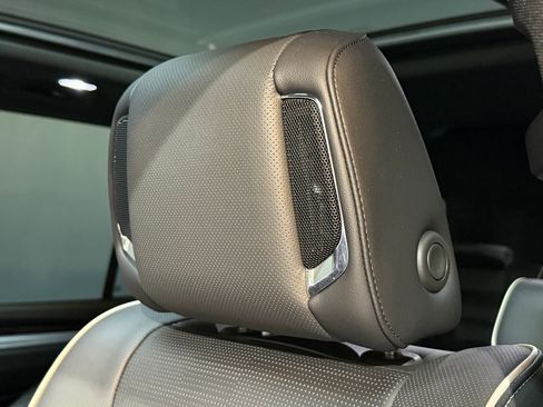 Certified 2025 Cadillac Escalade ESV Premium Luxury image 26