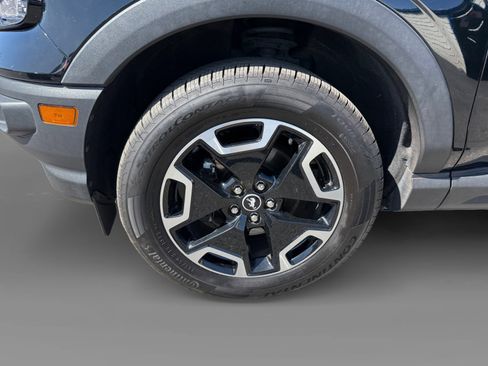 Certified 2022 Ford Bronco Sport Outer Banks w/ Tech Package AWD/4WD image 9