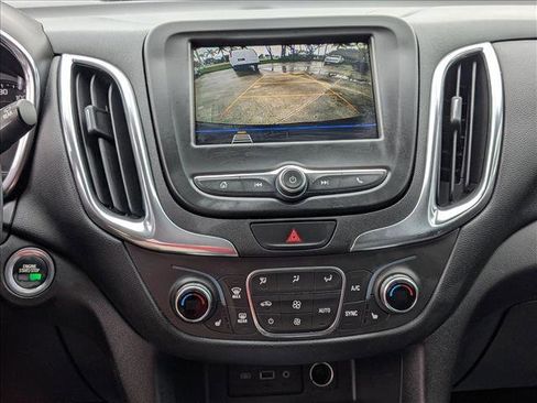 Used 2019 Chevrolet Equinox LT image 14