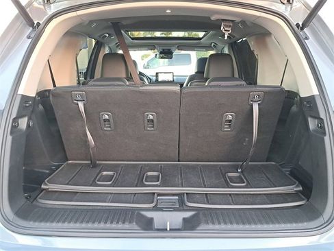 Certified 2024 Honda Pilot Touring image 9