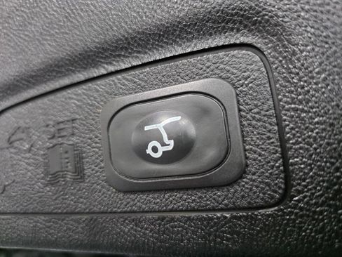 Used 2019 Lincoln MKC Select AWD/4WD image 19
