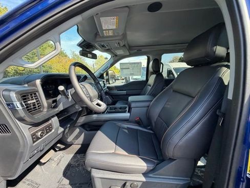 New 2026 Ford F250 Lariat w/ Black Appearance Package image 15