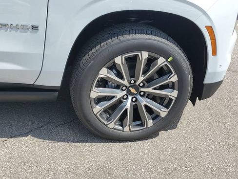 New 2026 Chevrolet Tahoe High Country w/ LPO, Illumination Package AWD/4WD image 6