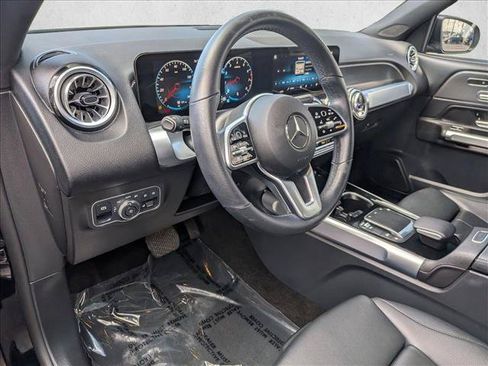 Used 2022 Mercedes-Benz GLB 250 image 10