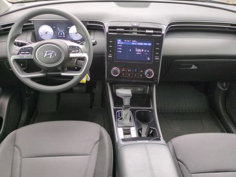 Certified 2024 Hyundai Tucson SE FWD image 11