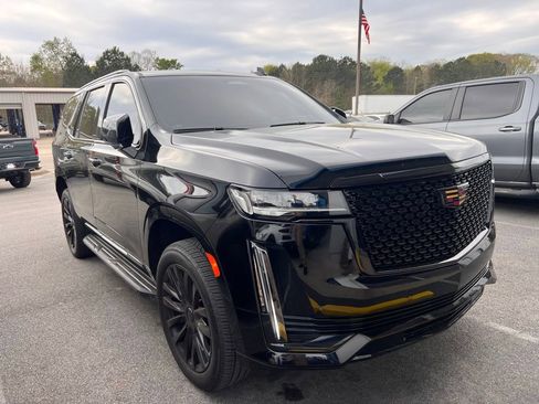 Used 2023 Cadillac Escalade Premium Luxury image 10